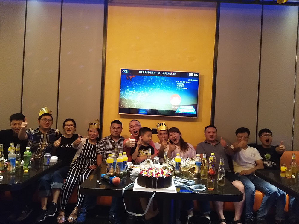普樂斯員工生日活動